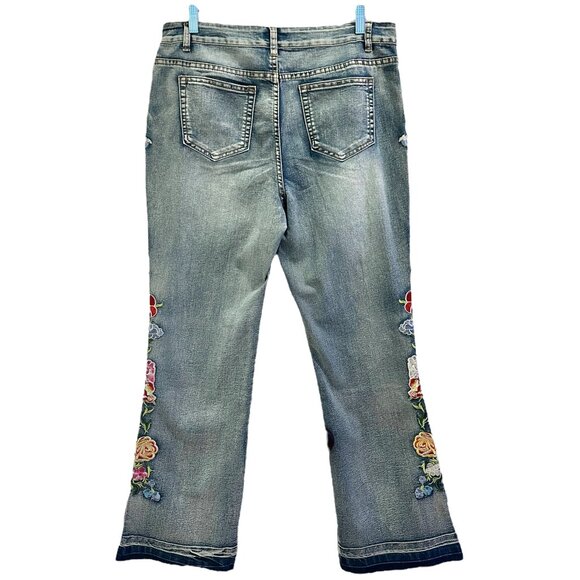 AZI Jeans Women's Size 14 Flair Floral Embroidered Jeans Bright NWT - Picture 4 of 6